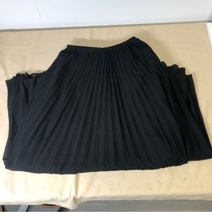 Babaton Black Pleated Midi Skirt